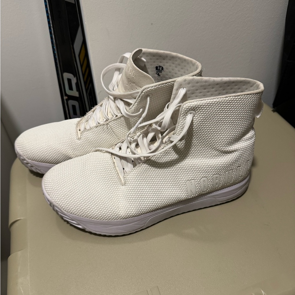 Nobull men’s high top trainer plus white used 11.5